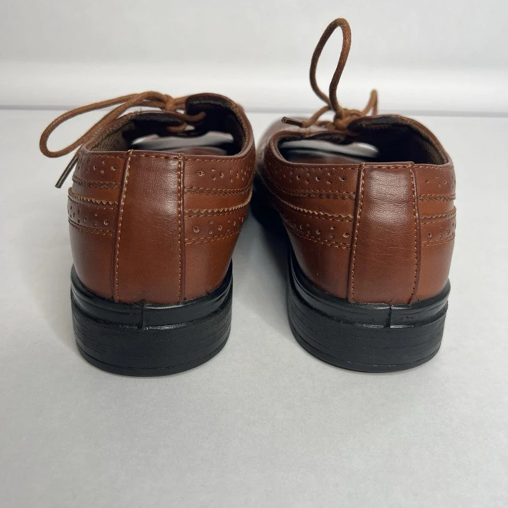 Deer Stags Boys Dress Shoes 5.5Y 5.5 Brown Lace Up Wingtips Formal Wedding